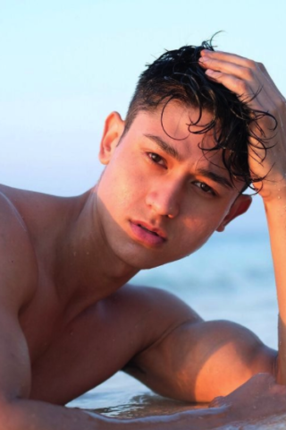 Aaron Davis